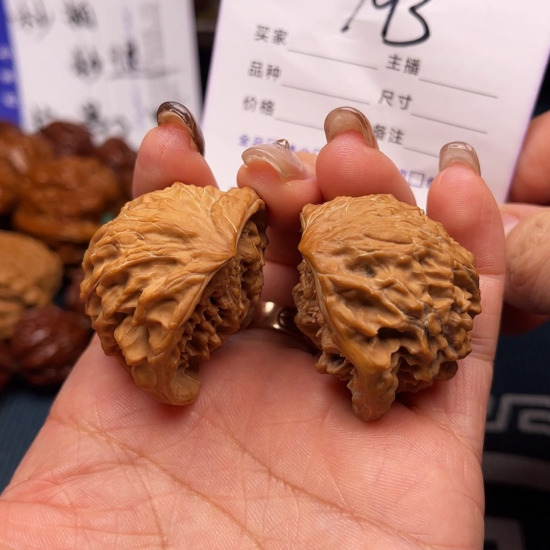 桃核吊坠聚宝盆37+