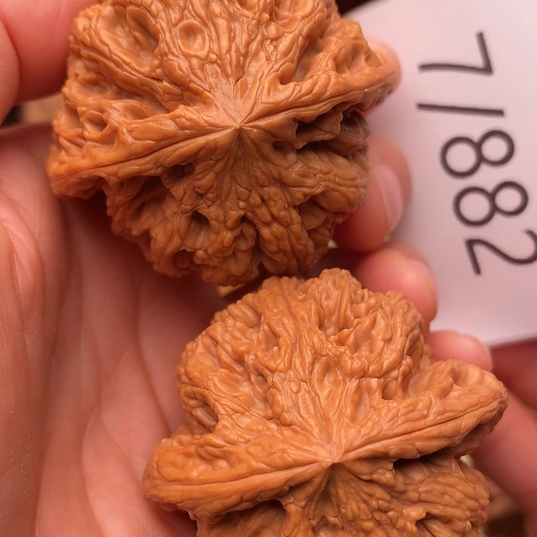 文玩核桃把件48粗筋克重65.8