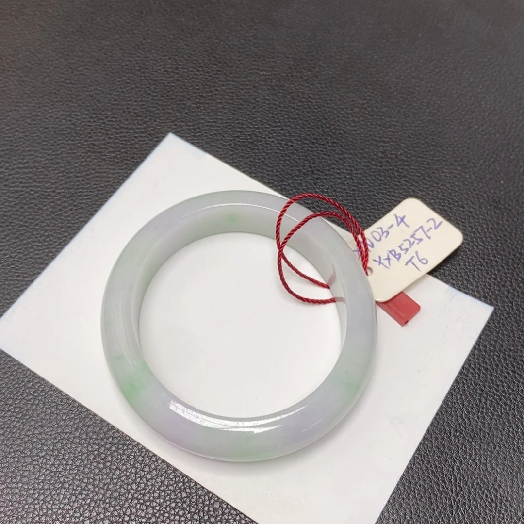 翡翠手镯未镶嵌贵妃春彩