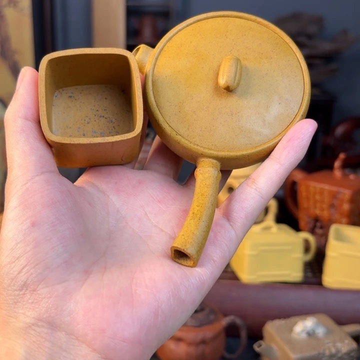 茶壶紫砂好想要小裙子呜呜小猪宝可怜