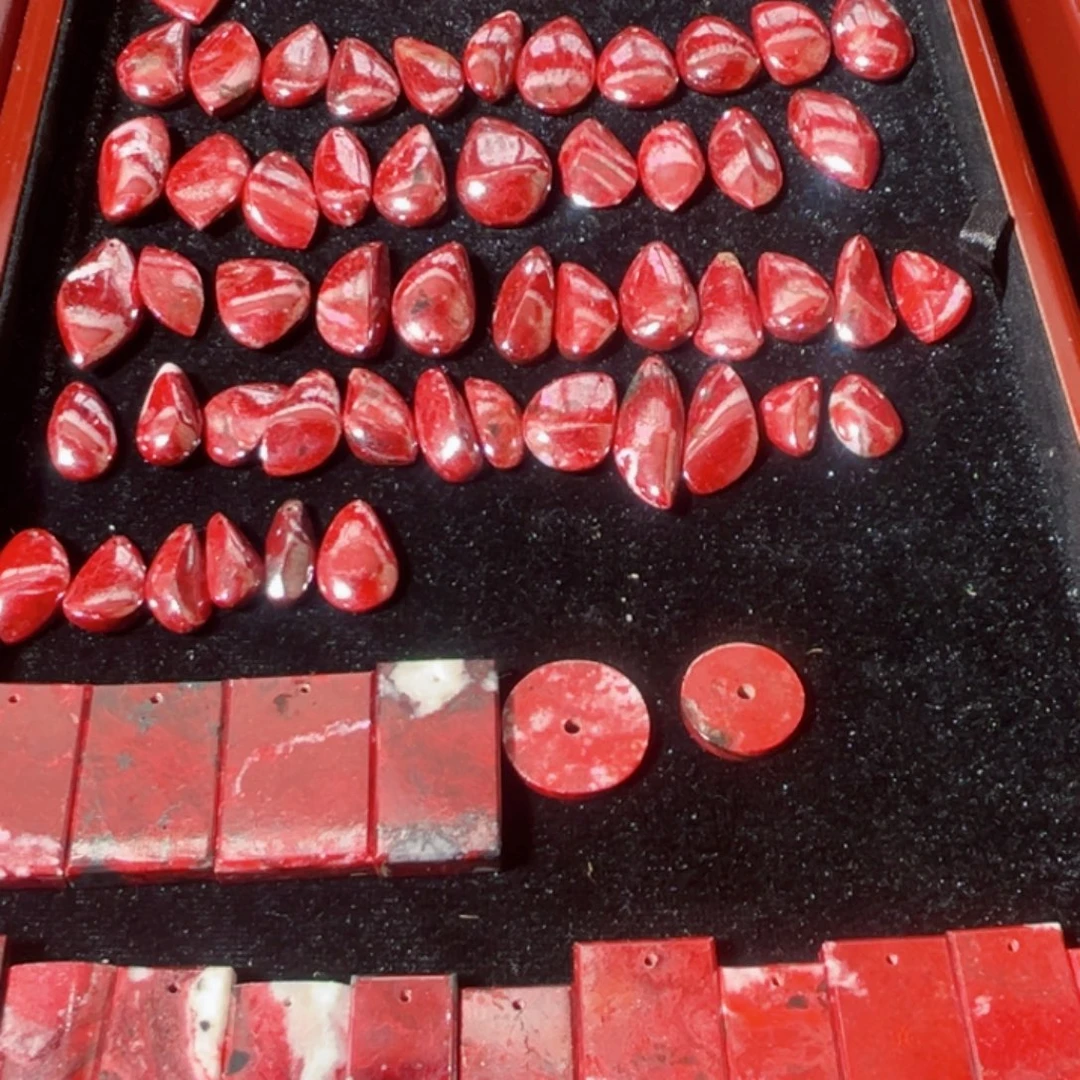 ω***ò天然辰砂天然朱砂原矿挂件