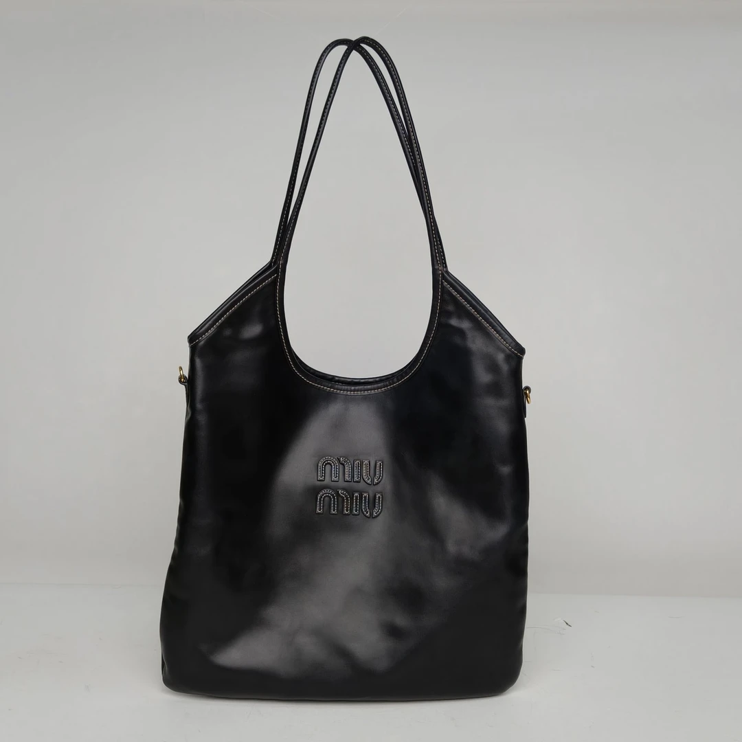 95新 MIU MIU/缪缪 【念念】IVY Tote托特包 35 黑色 皮革C 金扣