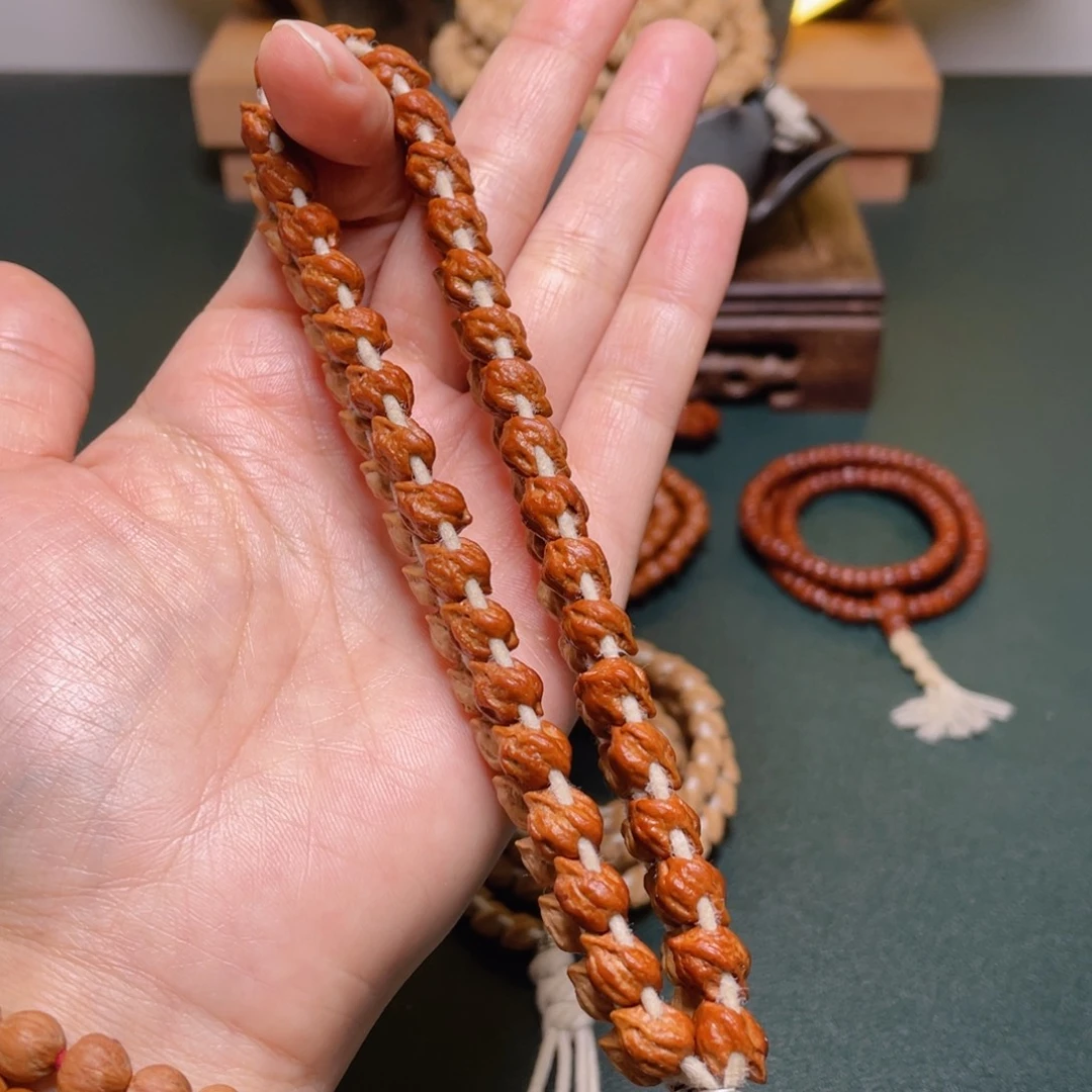 吊坠柏香籽/百香籽蛇骨手持