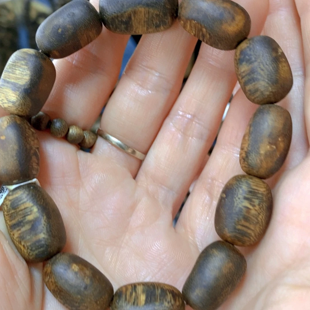 沉香手串蓝宝石卡1.2-14克多样性发货一条