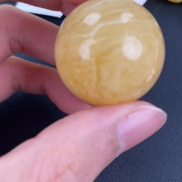 琥珀裸石未镶嵌天然34