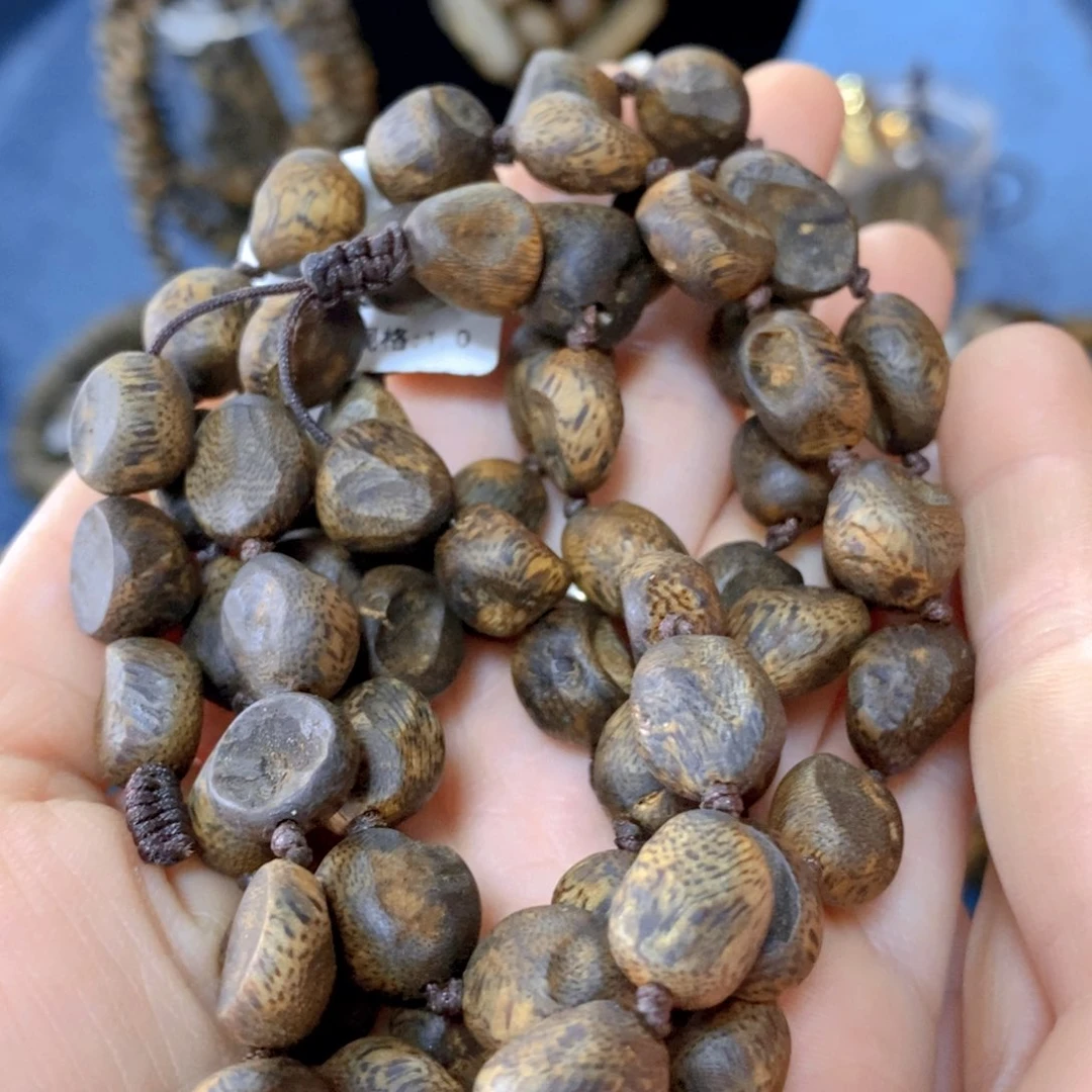 沉香手串猫**戏莺歌绿卡1.0-35克多样性发货一条