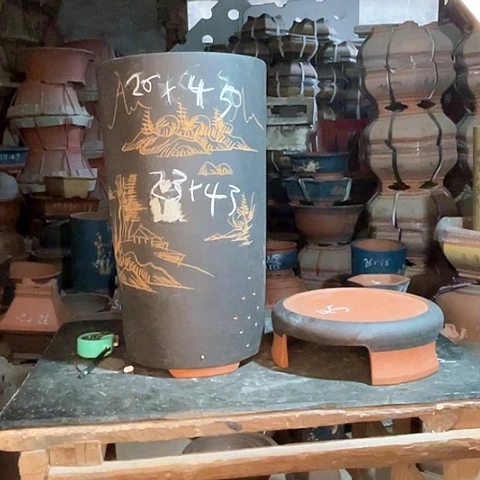 紫砂花盆高桶一个