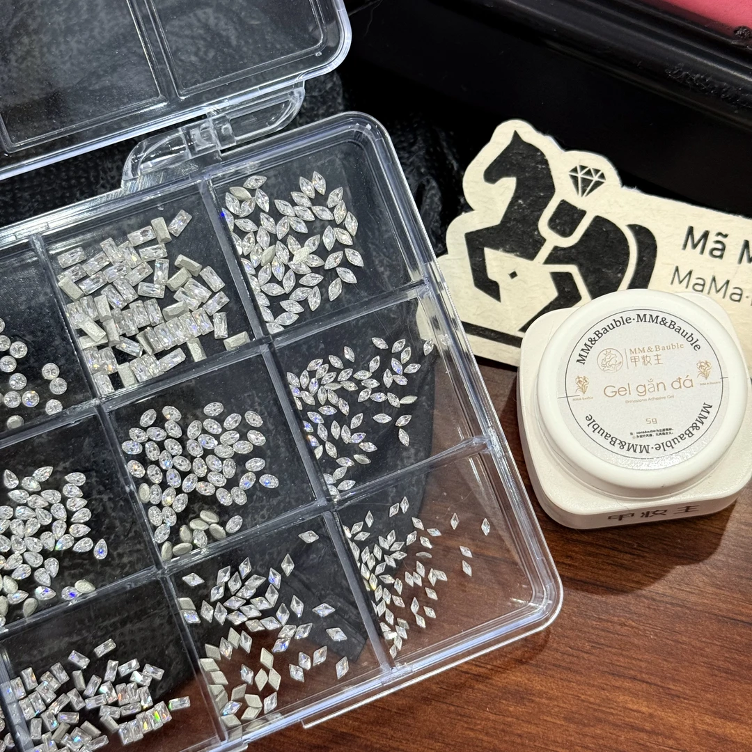 【马马美甲】方盒12宫格倒边白色锆石爆闪精品锆石美甲店必备