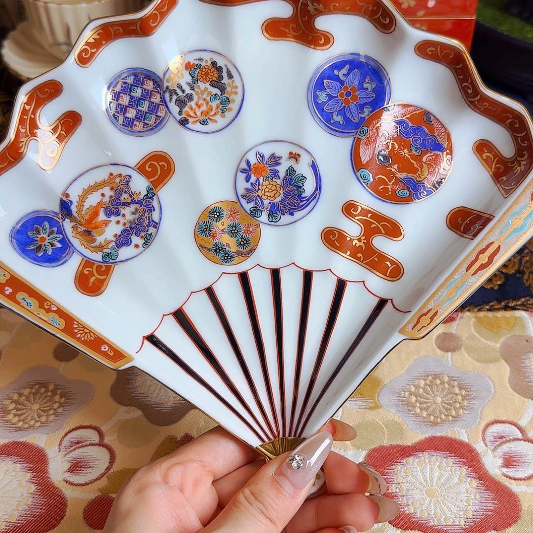 它家茶具瓷器真美！