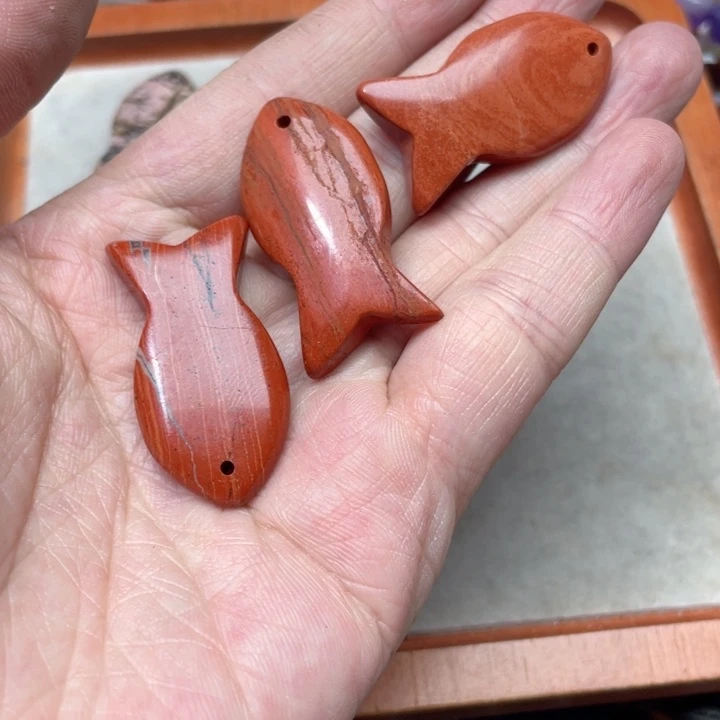 玛瑙/玉髓合金珠宝半成品一个红石吊坠