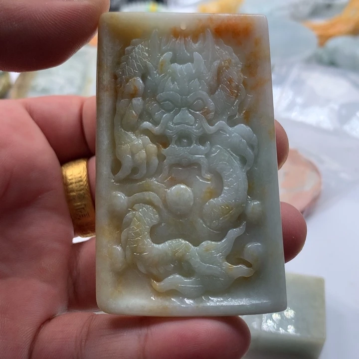 翡翠未镶嵌颈饰保真天然a货翡翠