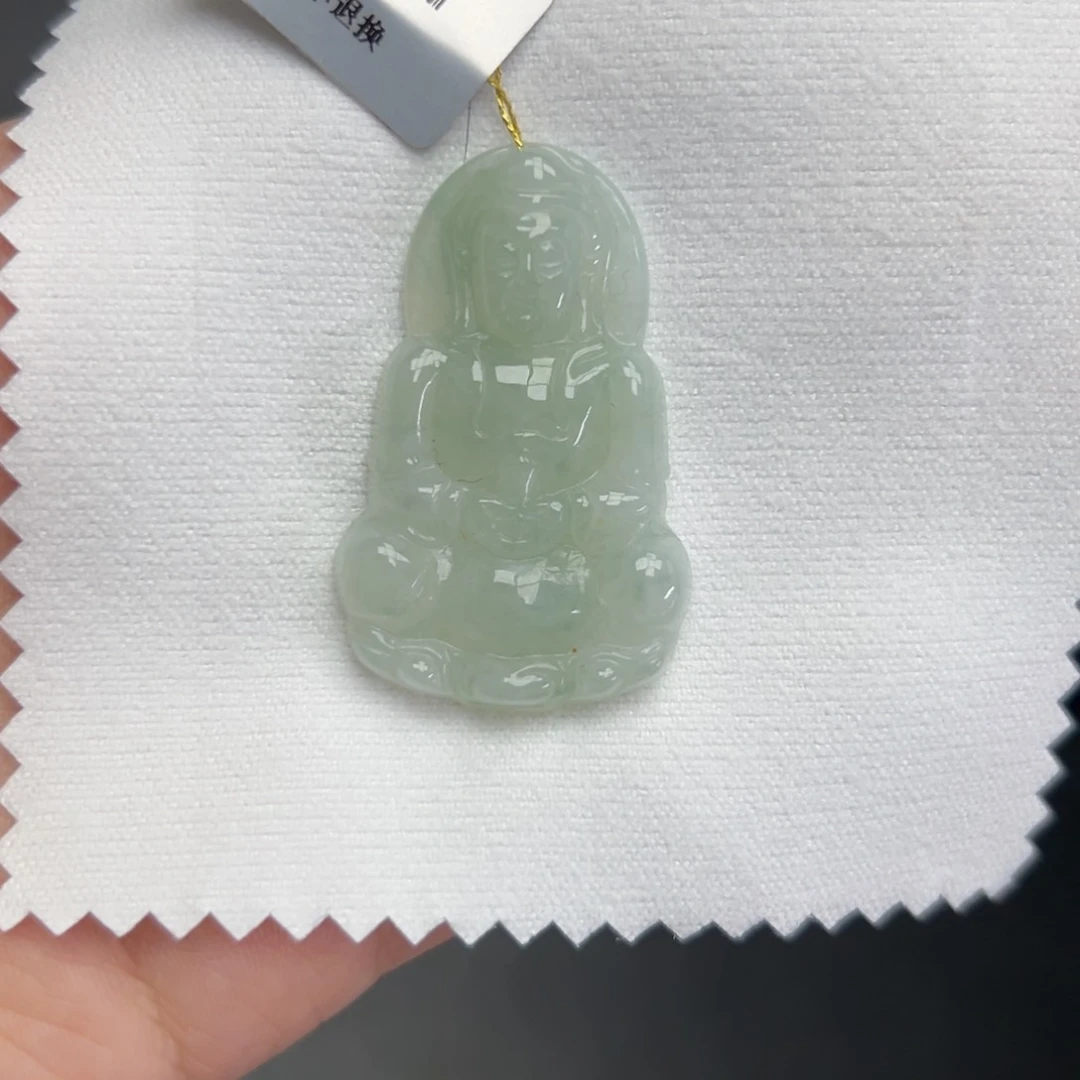 翡翠未镶嵌颈饰观音