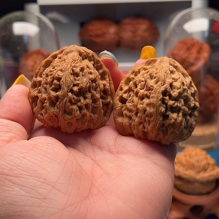 文玩核桃把件高炮南疆 全品
