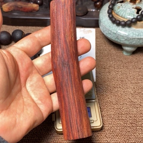 木60克降真香红油手把件