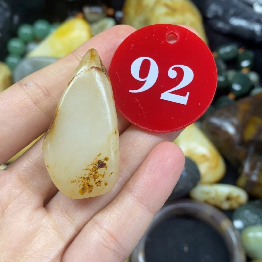 未镶嵌和田玉（糖玉）挂件