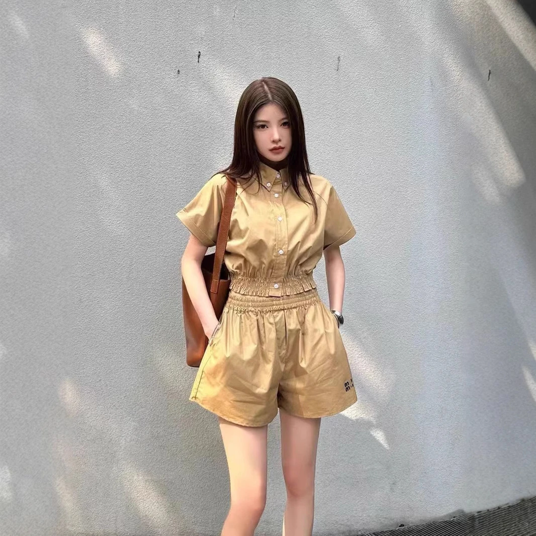 现货miumiu家正确版本徽标字母休闲裤松紧腰短裤女夏外穿休闲运动