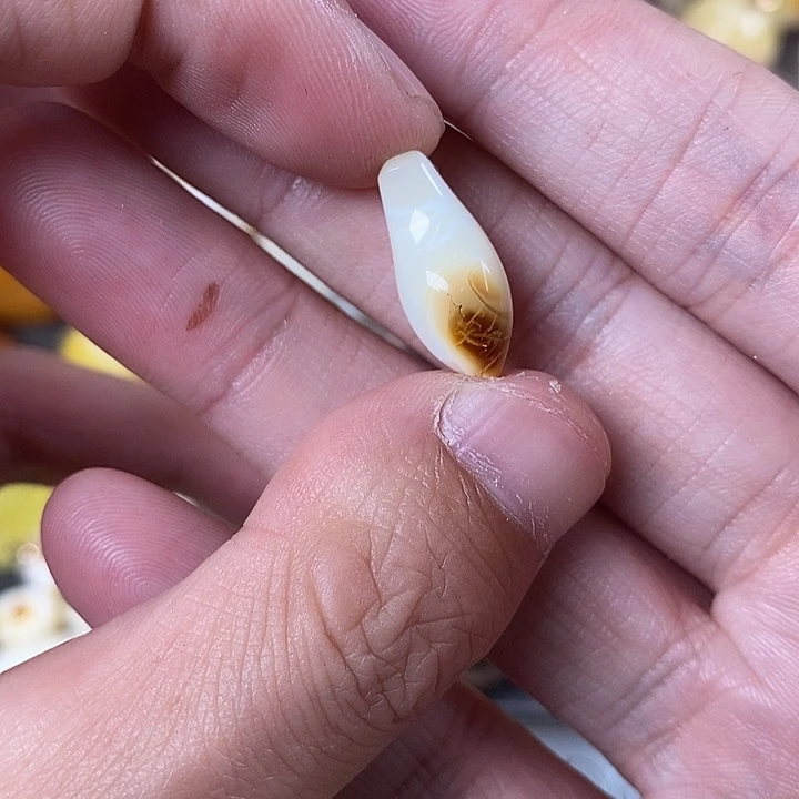 琥珀未镶嵌珠宝奇石我