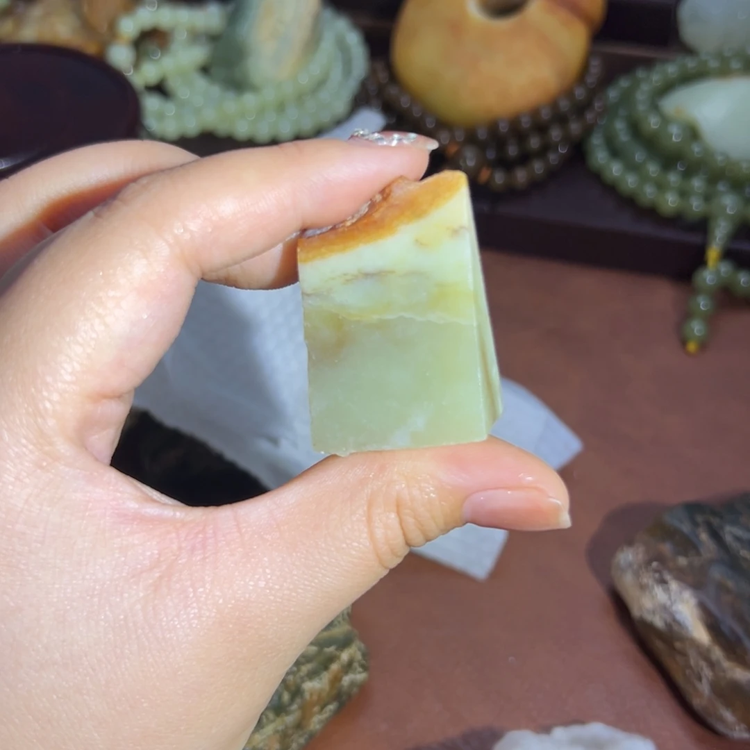 和田玉未镶嵌珠宝奇石