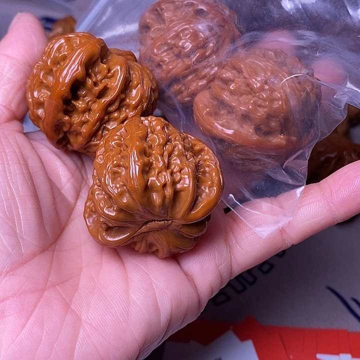 洛***泓文玩核桃吊坠狮子