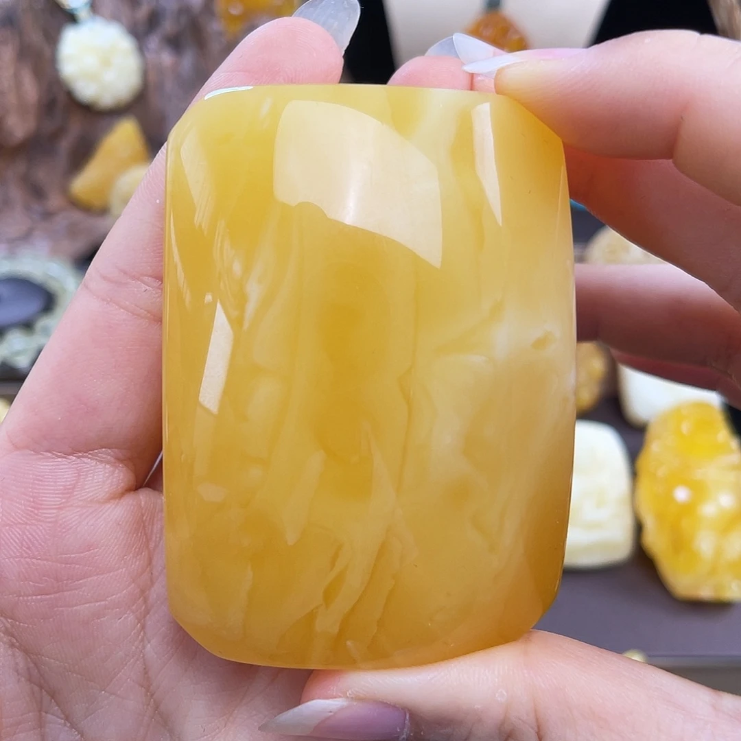 琥珀未镶嵌珠宝奇石