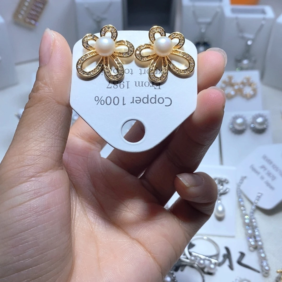 未镶嵌淡水珍珠耳饰