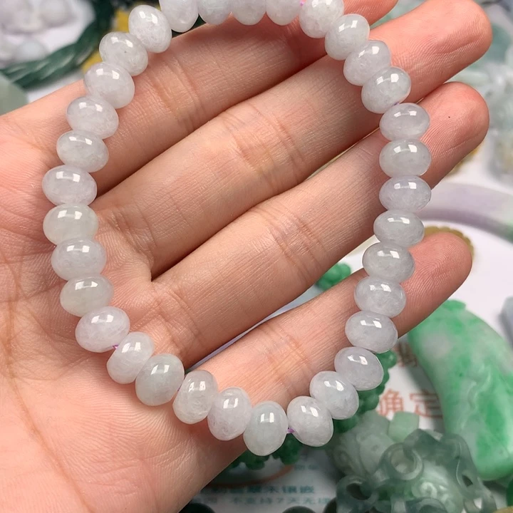 快***咪翡翠未镶嵌颈饰翡翠