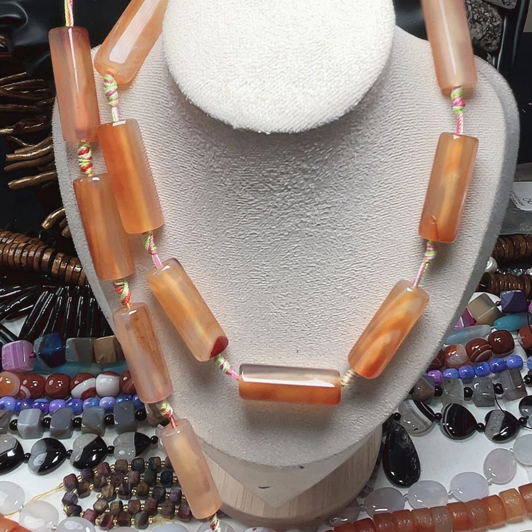 玛瑙/玉髓合金珠宝半成品u393。高品相椭圆吊坠玛瑙一条12mm