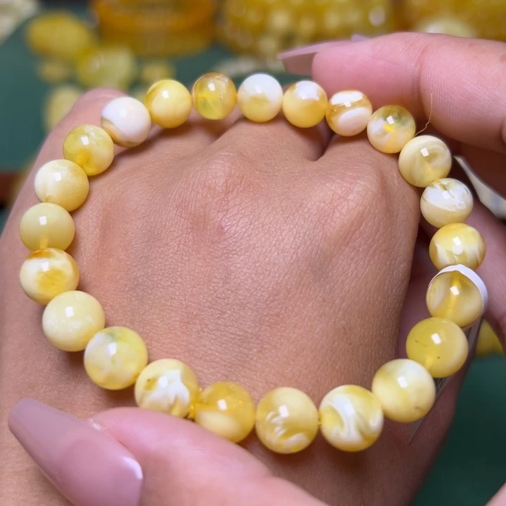 蜜蜡未镶嵌珠宝奇石