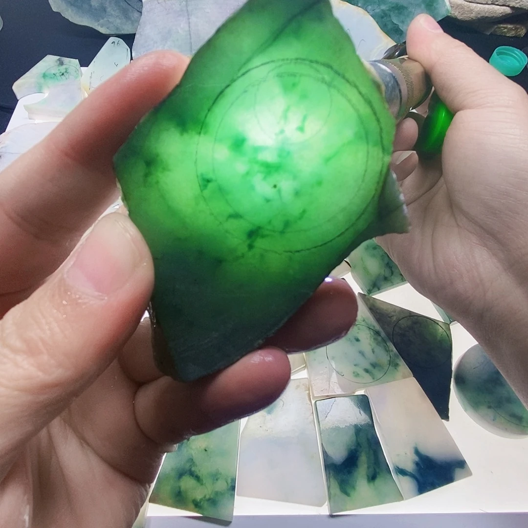 定制翡翠未镶嵌切料子，包工包料平安扣