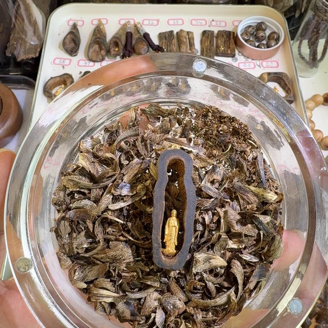 缘***创奇楠沉香小吊坠。。