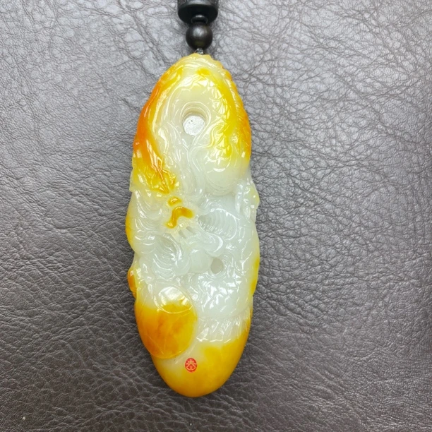 龙把件和田玉首饰珠宝D2