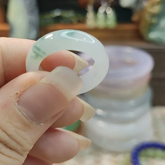 翡翠未镶嵌戒指戒圈