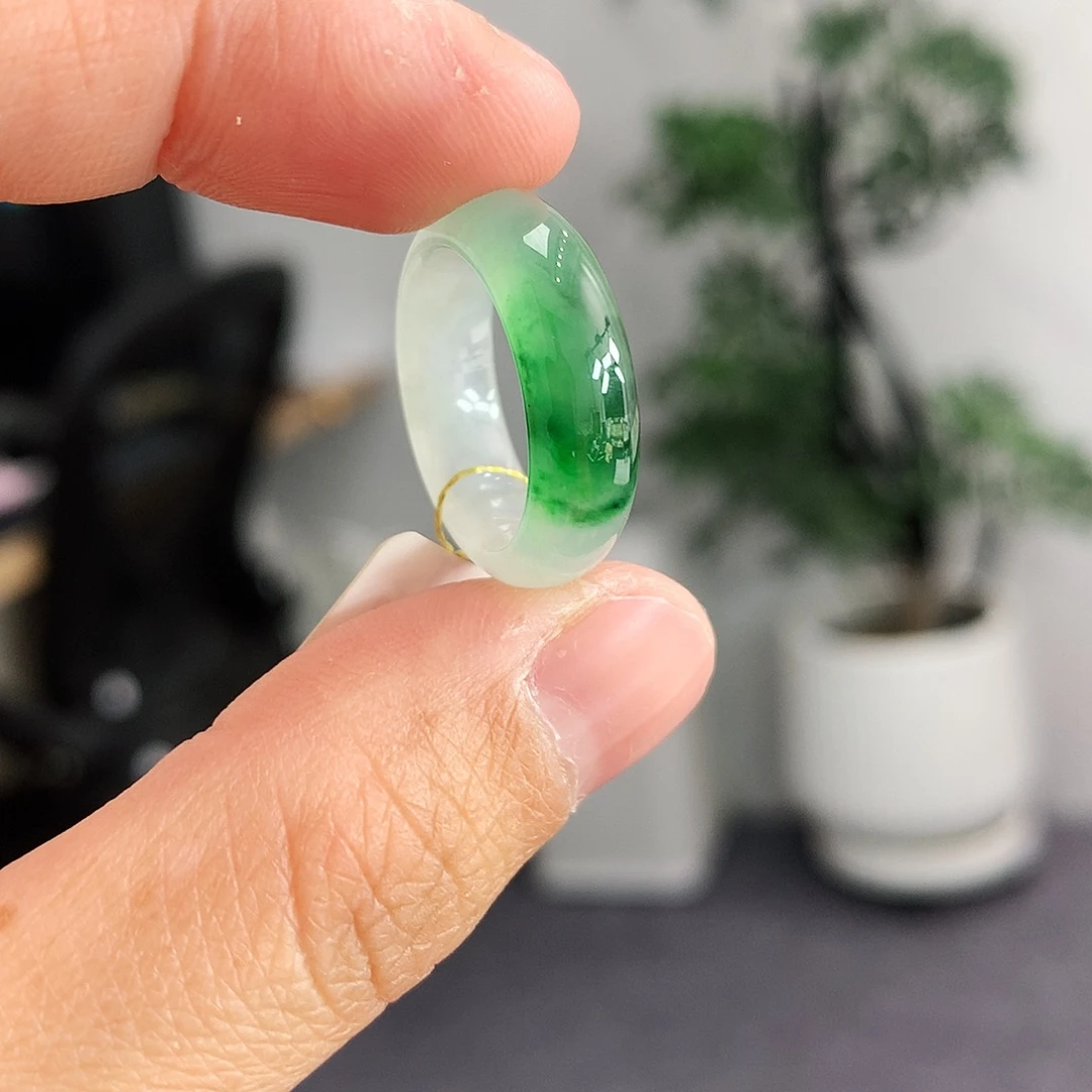 翡翠未镶嵌戒指8号