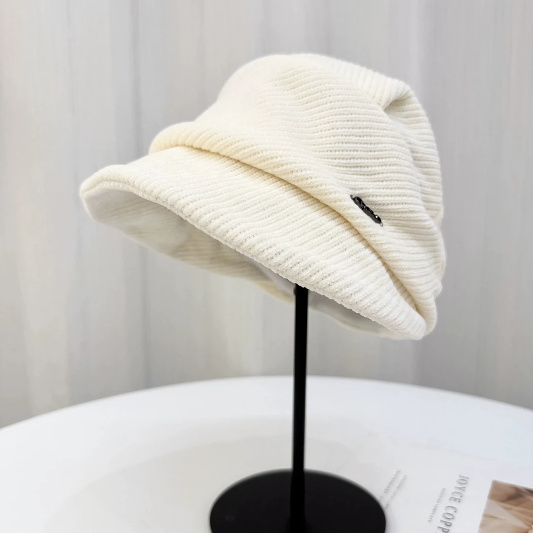 2025新款~日系小铁标灯芯绒鸭嘴贝雷帽女秋冬百搭显脸小八角帽子