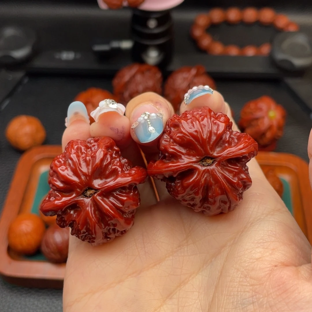 文玩核桃把件流**✌三角白