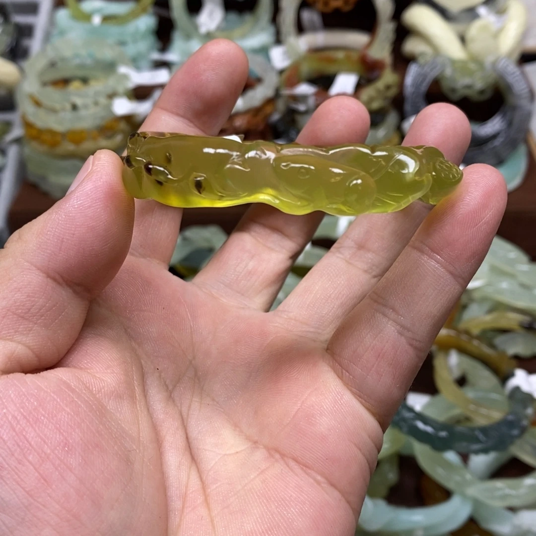 未镶嵌蛇纹石玉手镯