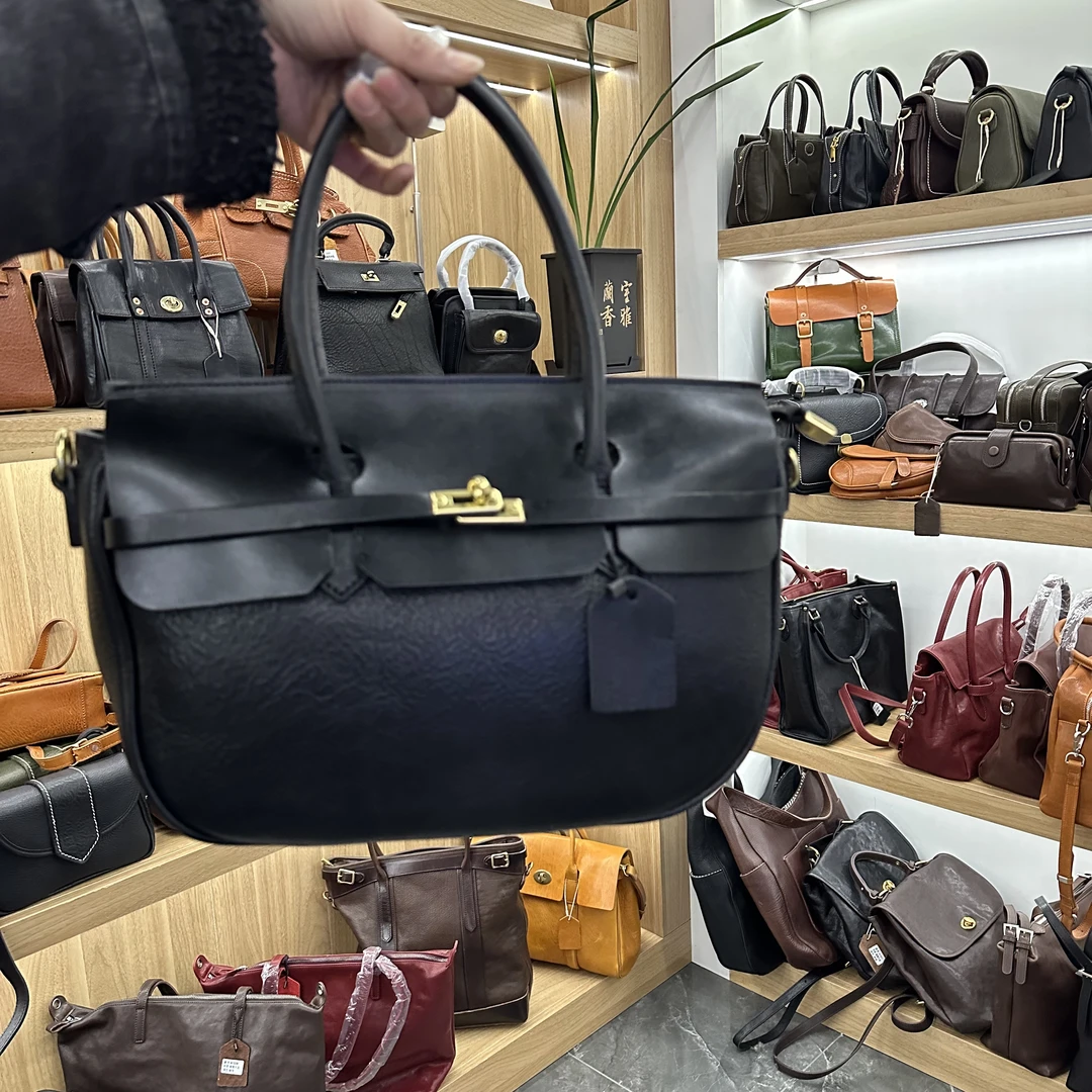 【包尚时代】女士单肩斜跨包时尚休闲百搭黑色棕色简约潮流包76600