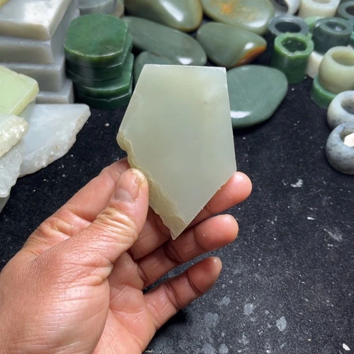 和田玉（糖玉）未镶嵌珠宝半成品