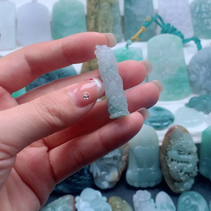 飞***定制翡翠未镶嵌龙柱