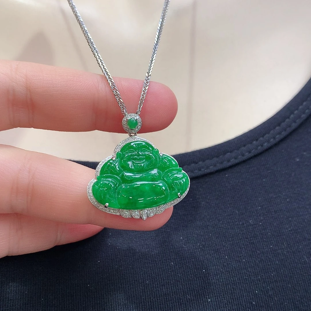 翡翠18K金镶嵌颈饰佛公