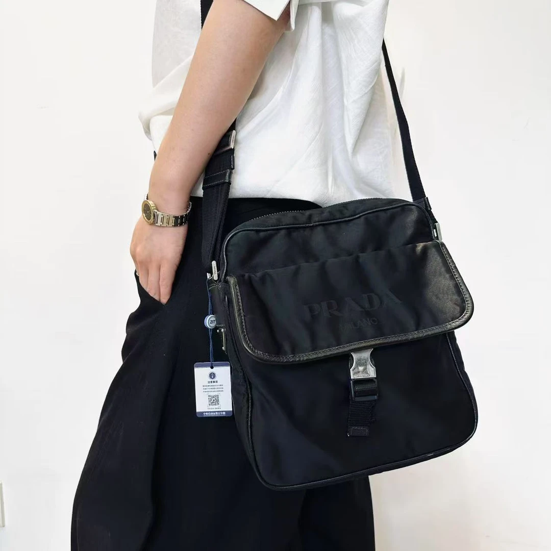 95新 Prada/普拉达 普拉达黑色单肩包 2506260056