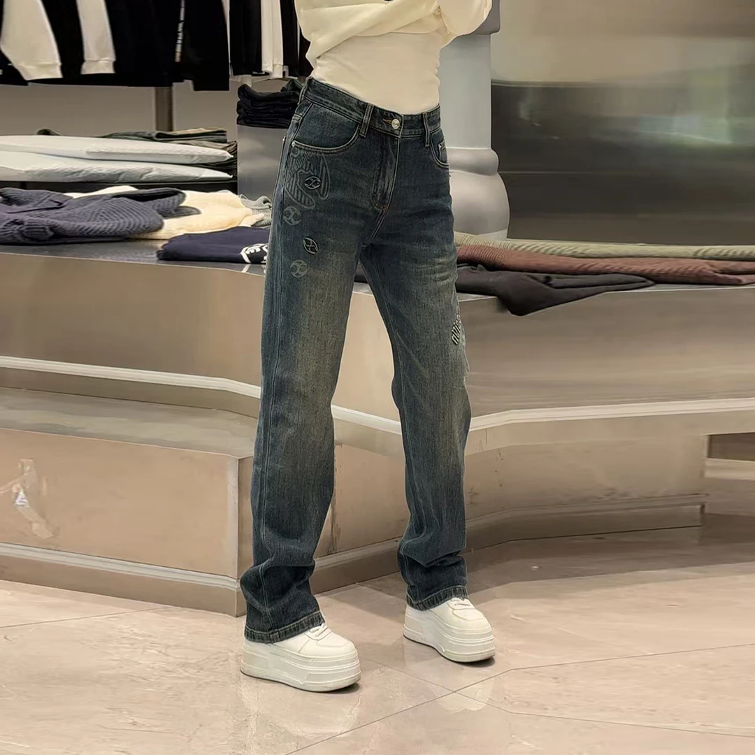 【华尔街名品】2025冬季磨毛时尚字母提花小直筒牛仔裤水洗-9923