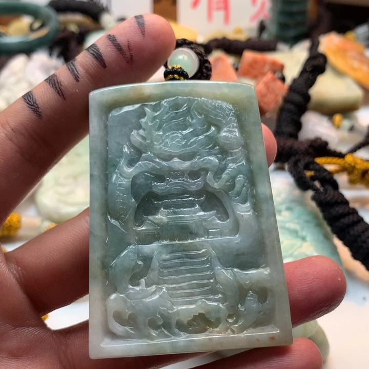 翡翠未镶嵌颈饰保真天然a货翡翠