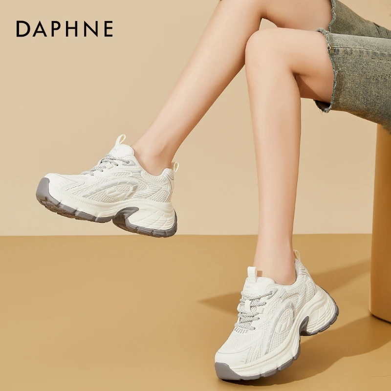 达芙妮厚底松糕老爹鞋女2025夏季新款透气女鞋银色超火增高运动鞋