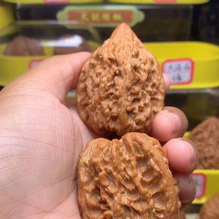 把件文玩核桃成****活大古石