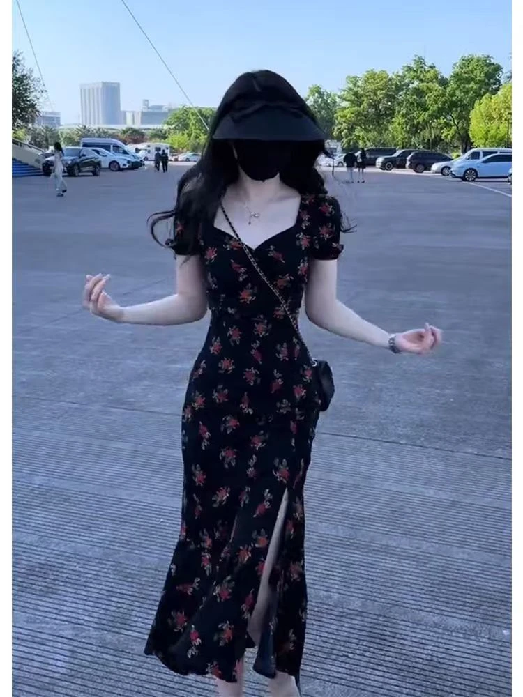 2025夏季新款法式风情万种高端气质显瘦黑色碎花包臀鱼尾连衣长裙