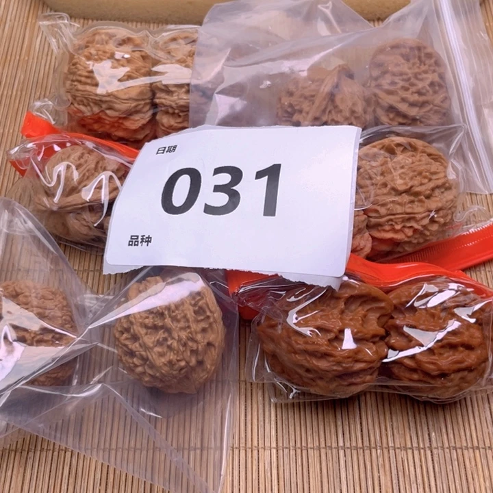 文玩核桃把件31号6对