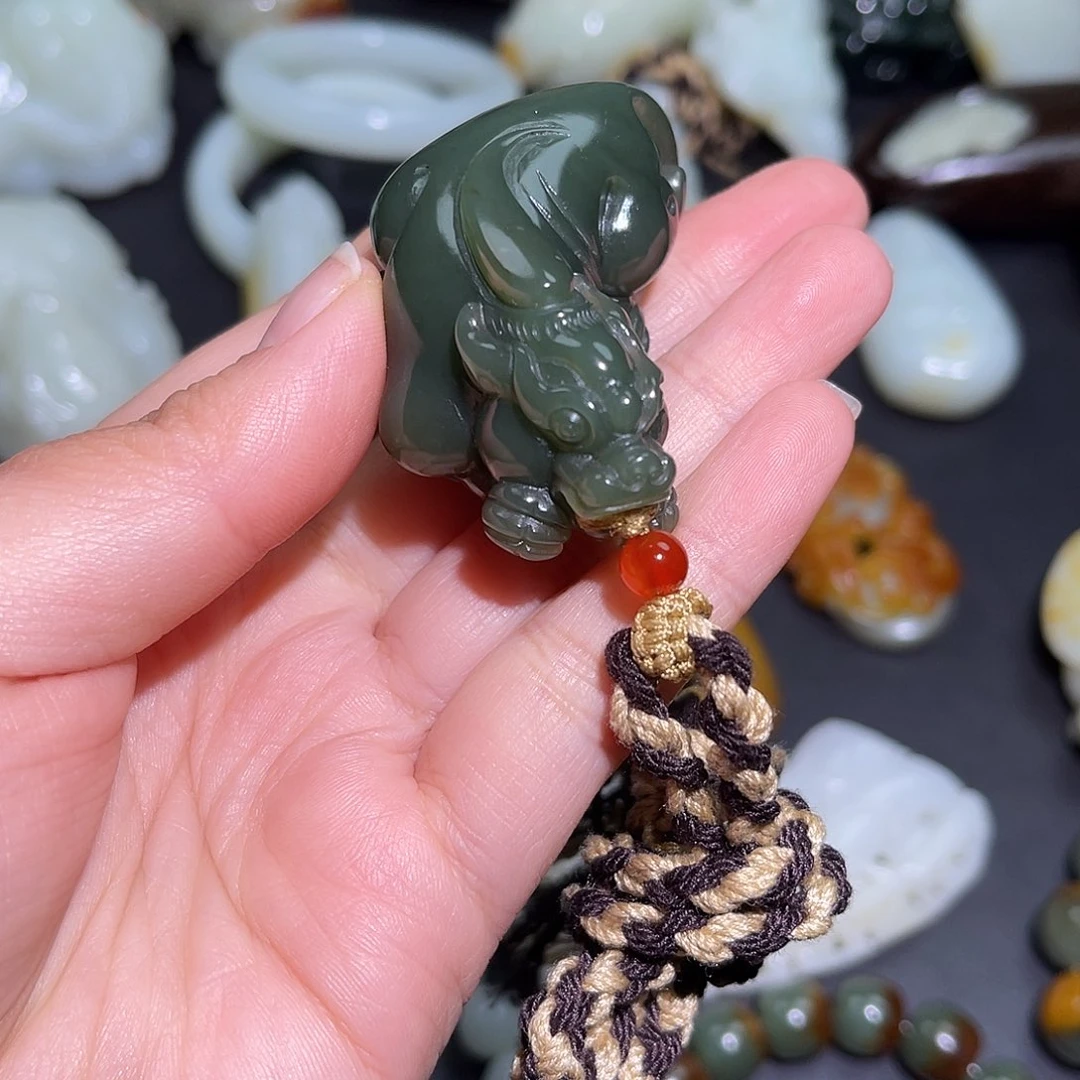 和田玉未镶嵌挂件