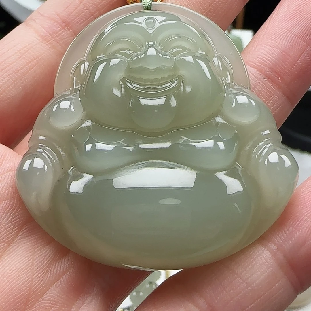 和田玉颈饰足金镶嵌