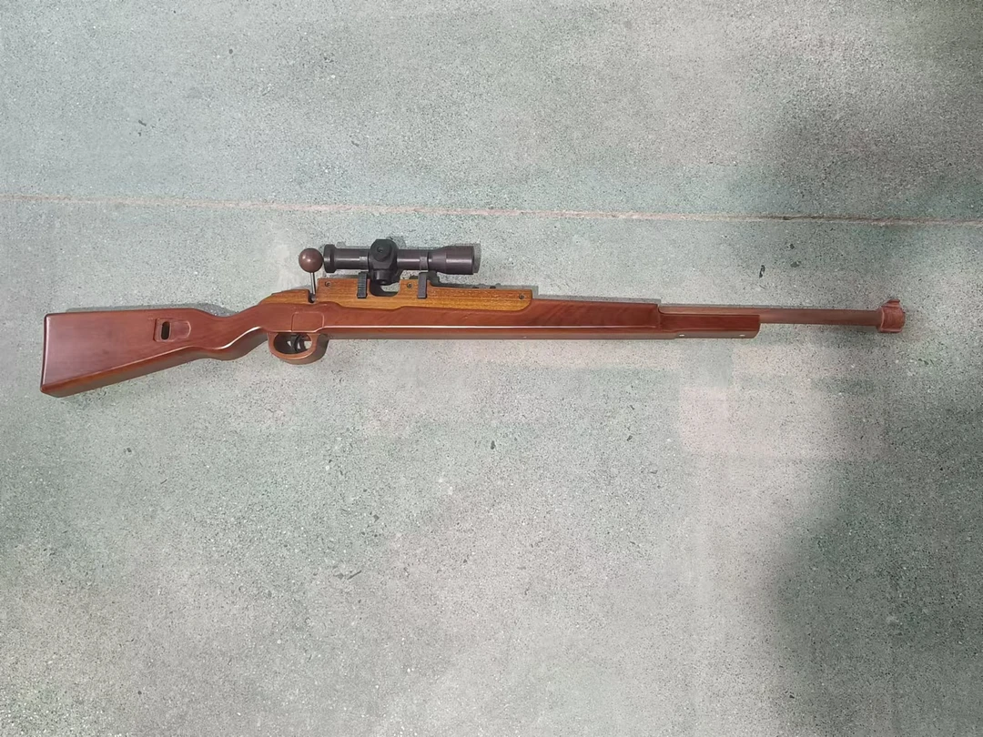 沐沐的房间狙击枪玩具摆件